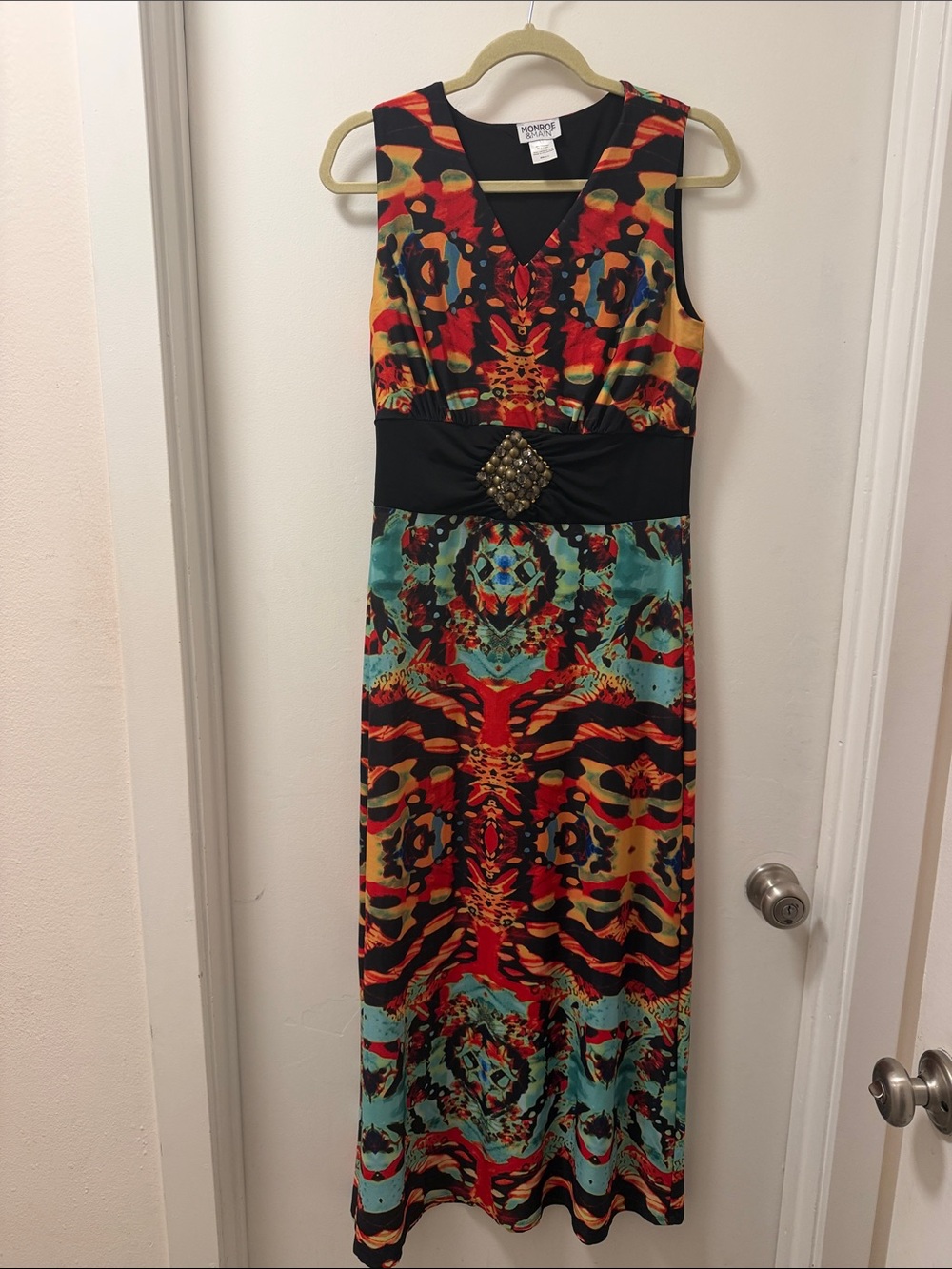 Monroe & Main Multicolor V-Neck Maxi Dress with Waist Accent